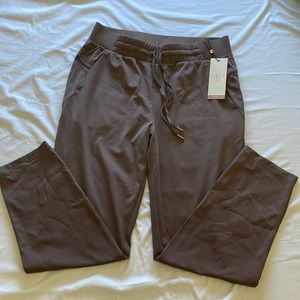 NWT Calia by Carrie Underwood Journey Collection Mid Rise Pant Size Small
